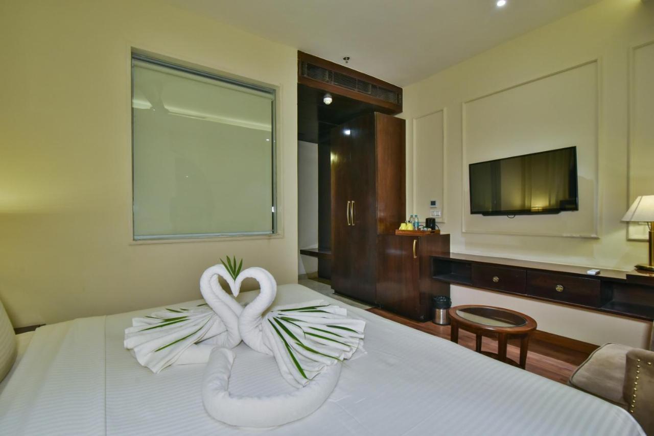 Hotel Br Grand With Nimo Club Amritsar -5 Mint From Golden Temple Dış mekan fotoğraf